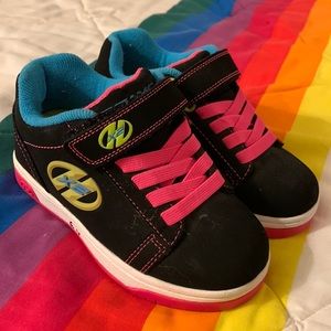 Heelys 12c kids roller skating sneakers
